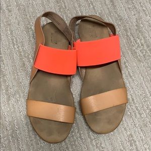 Mossimo slip on sandals